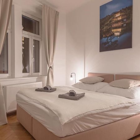 Skolska Junior Apartment Prag Eksteriør billede